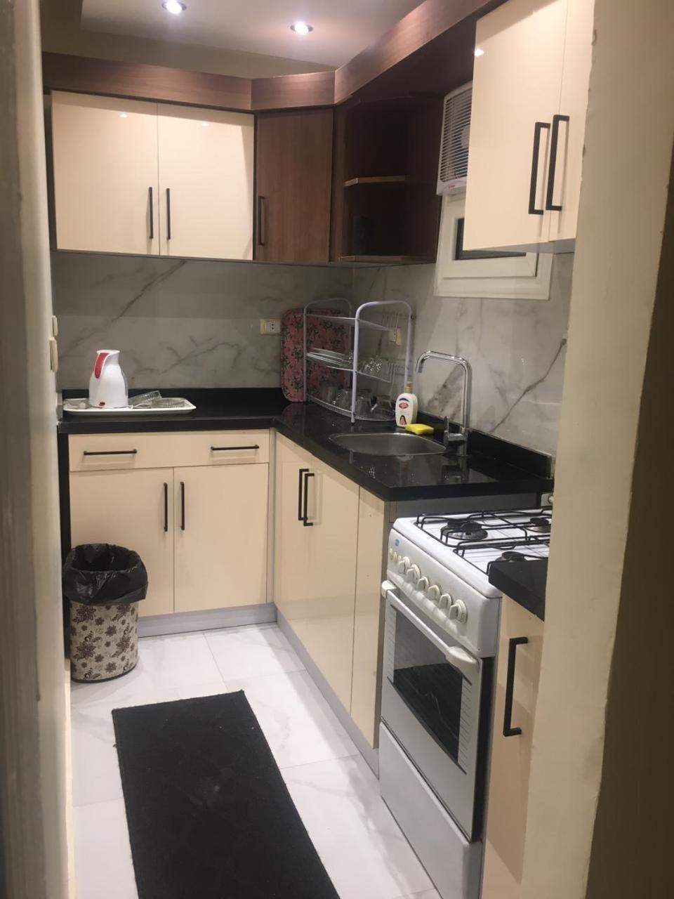 Appartamento Fancy Fully Furnished Close To The Airport