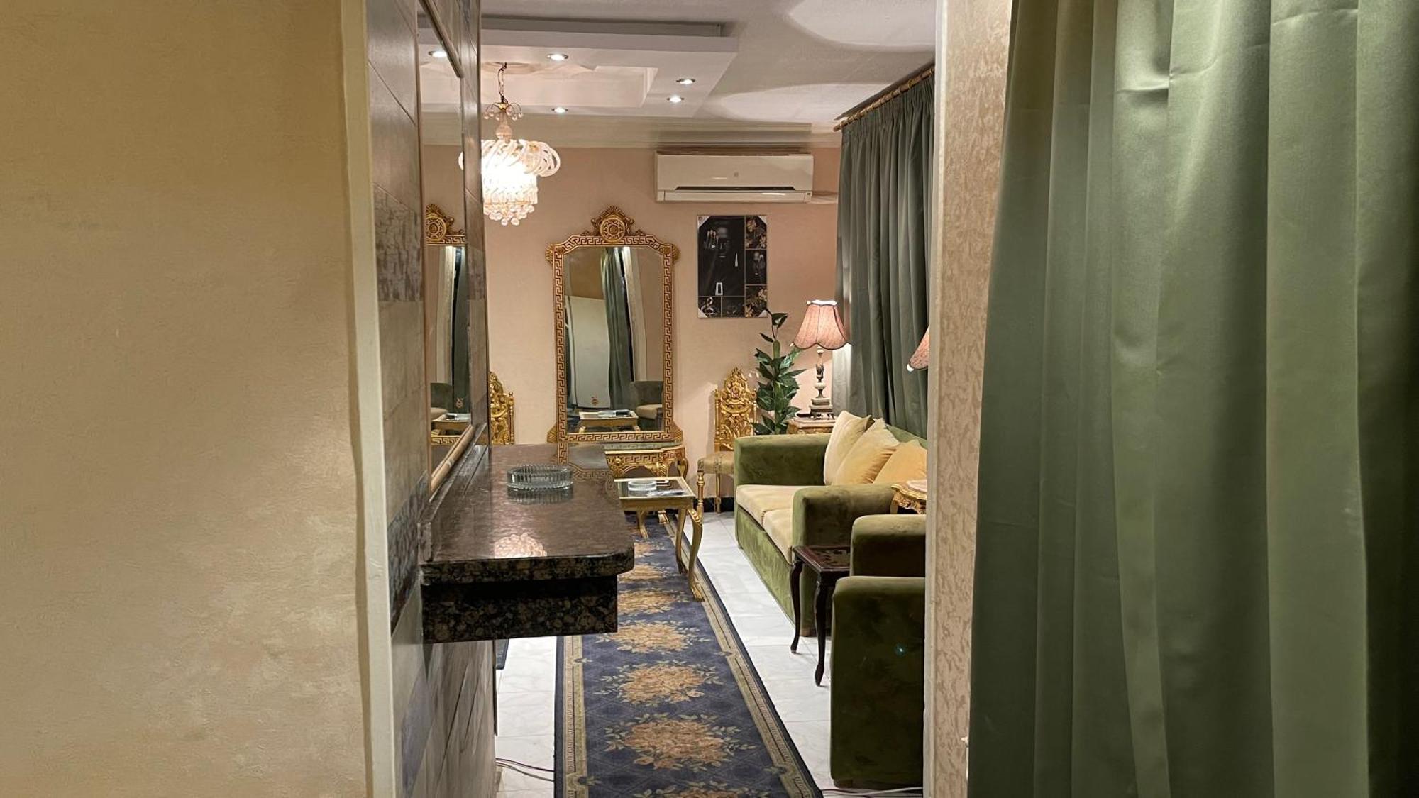 Apartment Fancy Fully Furnished Close To The Airport *