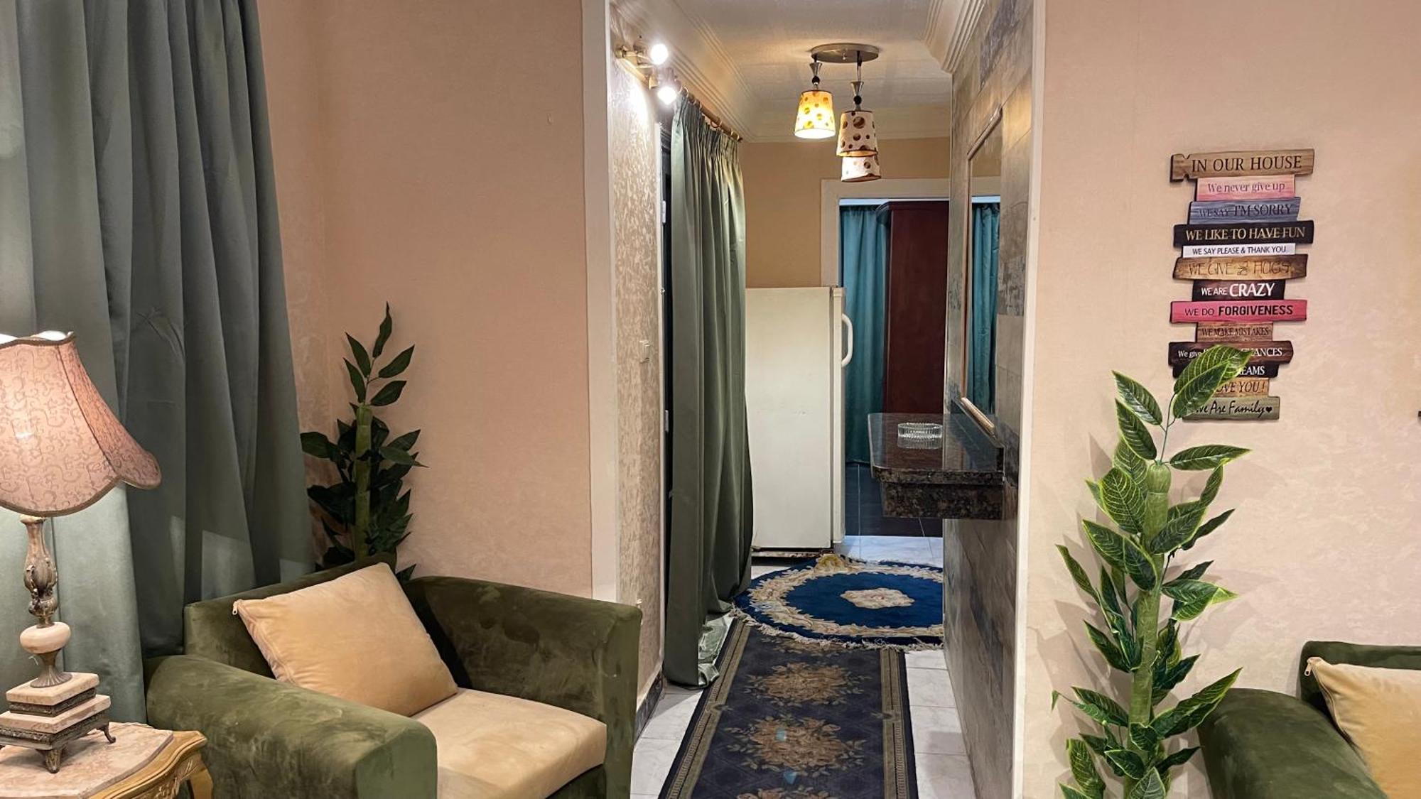 Apartment Fancy Fully Furnished Close To The Airport *