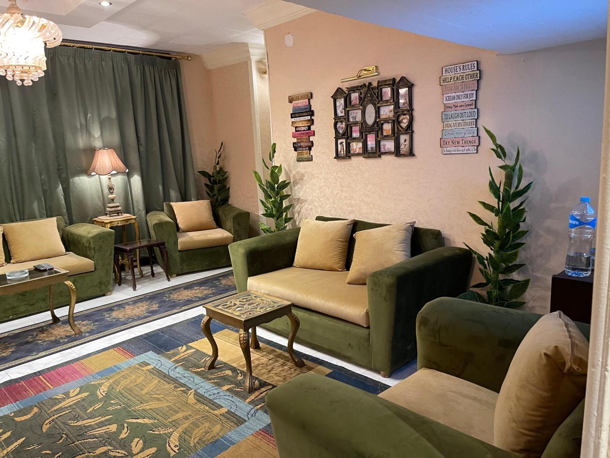 Fancy Fully Furnished Close To The Airport *