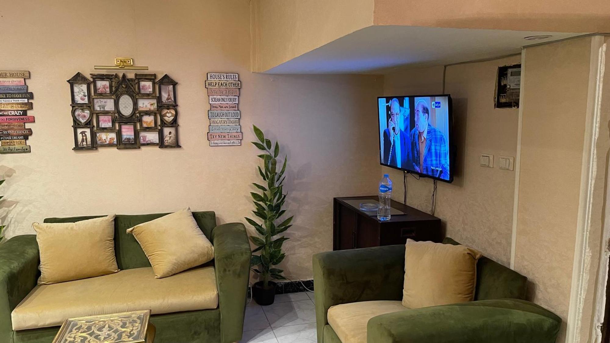 Fancy Fully Furnished Close To The Airport Cairo